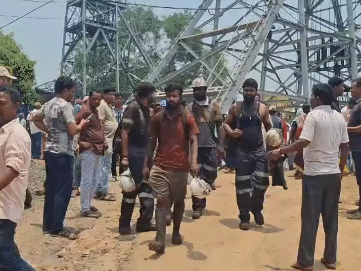 Massive air blast injures over 40 miners:One feared dead after underground explosion, trriggers panic in coal mine area