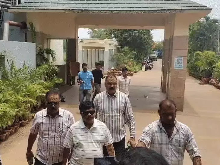 Absconding TMC MLA Dilip Mondal arrested from Puri:STF tracks Bishnupur MLA hiding inside Odisha hotel after threats video and multiple FIRs surfaced